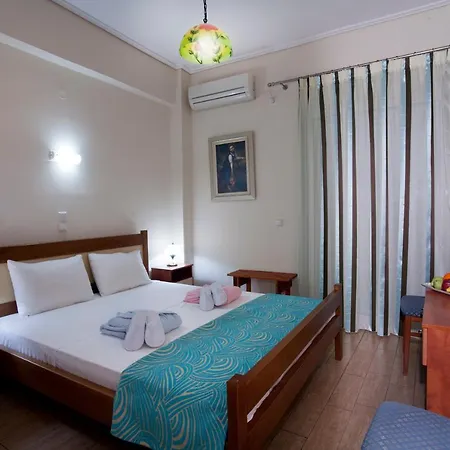 Ξενοδοχείο Hotel Loutraki 2*
